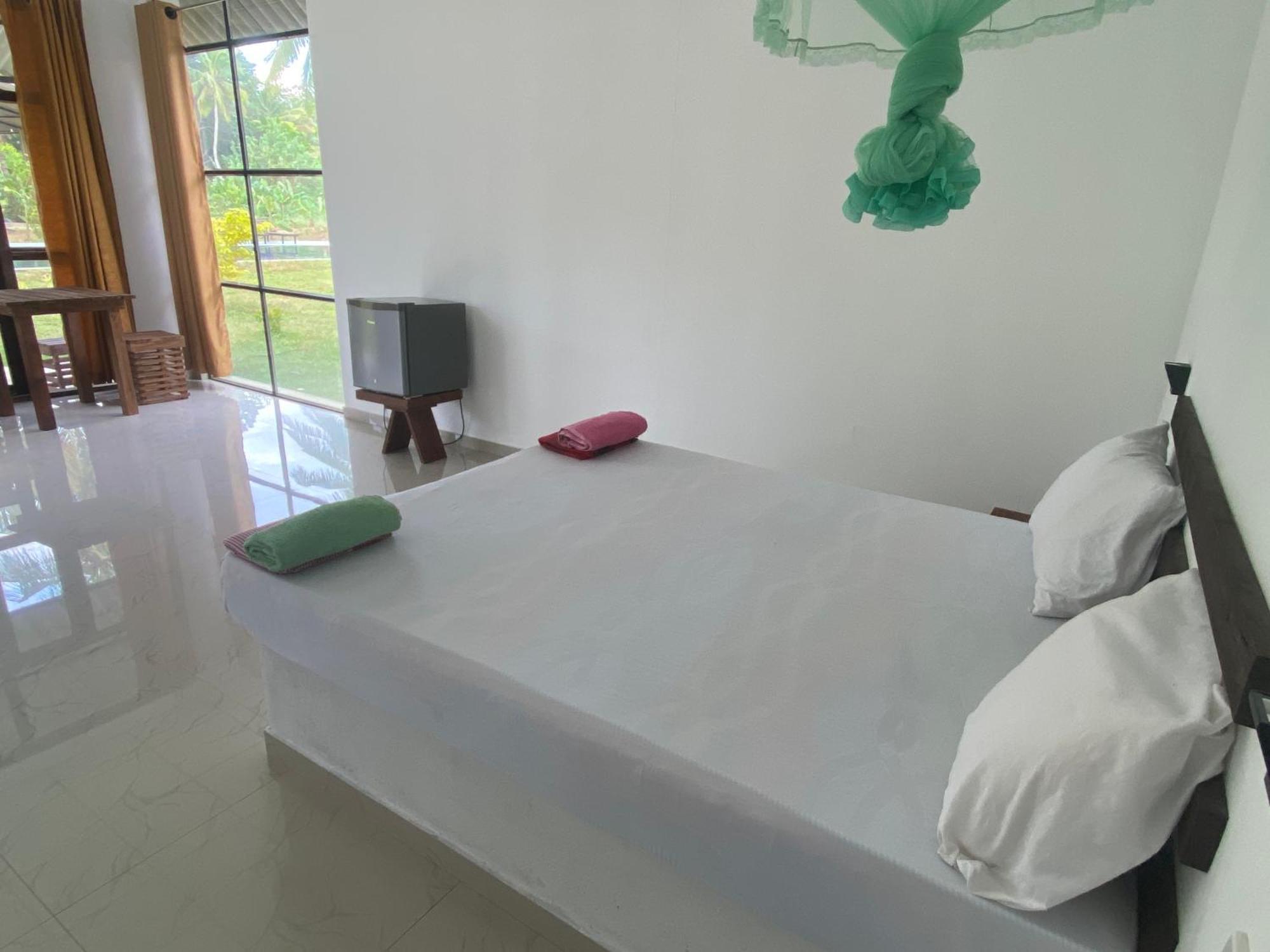 Paramount Safari Cottage Uda Walawe Extérieur photo